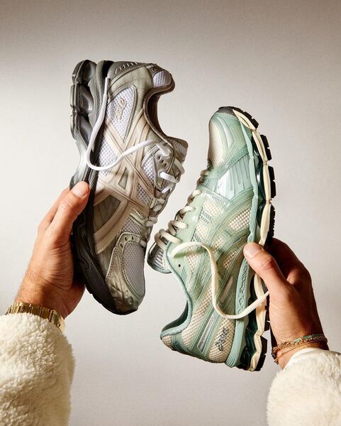 ◆コラボ商品◆KITH X ASICS GEL-KAYANO 12.1◆正規品◆関税込◆ Kith ASICS GEL-Kayano 12.1 + GEL-Nimbus 10.1 | SneakerNews.com